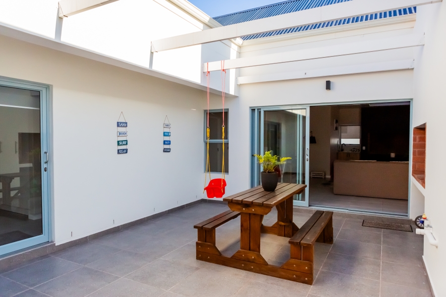 3 Bedroom Property for Sale in Blue Lagoon Western Cape